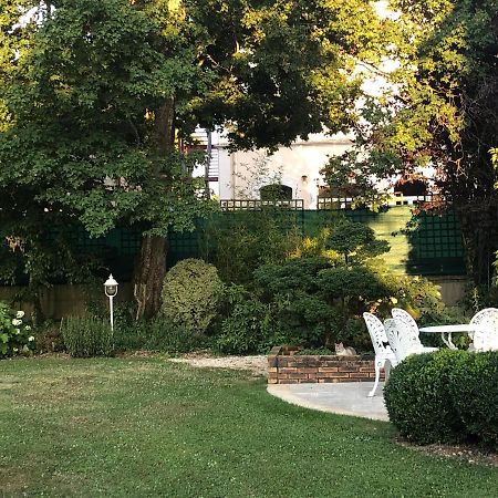 Le Jardin De Fresnes Bed & Breakfast Exterior photo